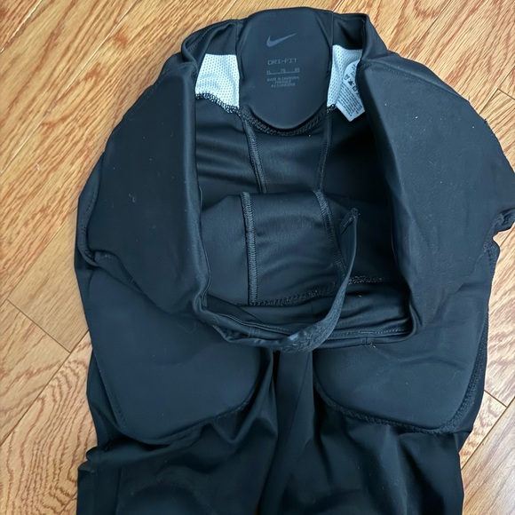 Nike Youth Recruit Integrated Pads Football Pants XL Excellent Condition - Picture 2 of 4